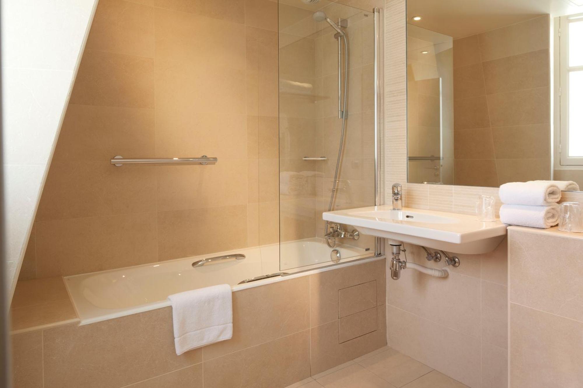 Classic Triple Room,1545918205:JPEG